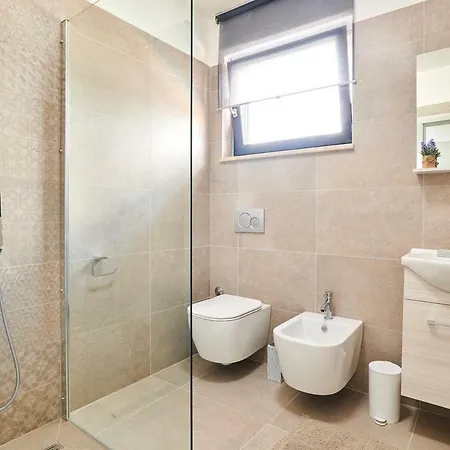 Dolcea فيلة أوماغ